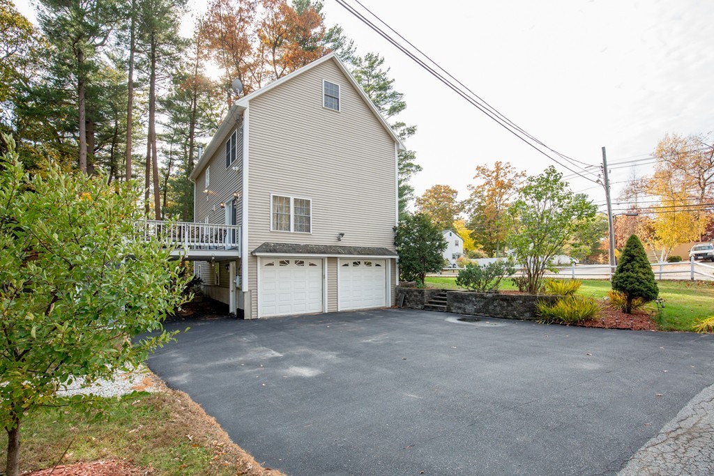 165 Bridle Road Billerica, MA 01821 - Photo 6 of 30 Gallery Image 6
