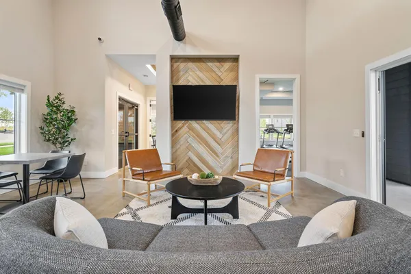 $3,185 | 11407 Crestbury Drive, Woodbury, MN 55129