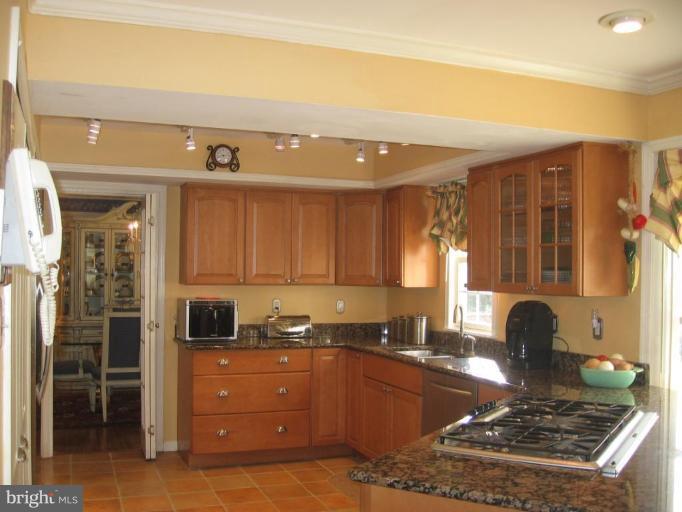13938 Alderton Road Silver Spring, MD 20906 - Photo 13 of 30 Kitchen #2