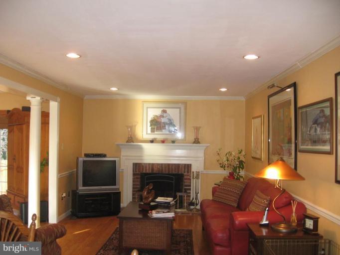 13938 Alderton Road Silver Spring, MD 20906 - Photo 19 of 30 Family Room