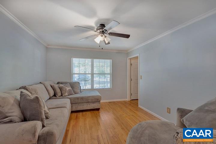 5 Cliftwood Road Palmyra, VA 22963 - Photo 12 of 49 a living room with furniture and a window