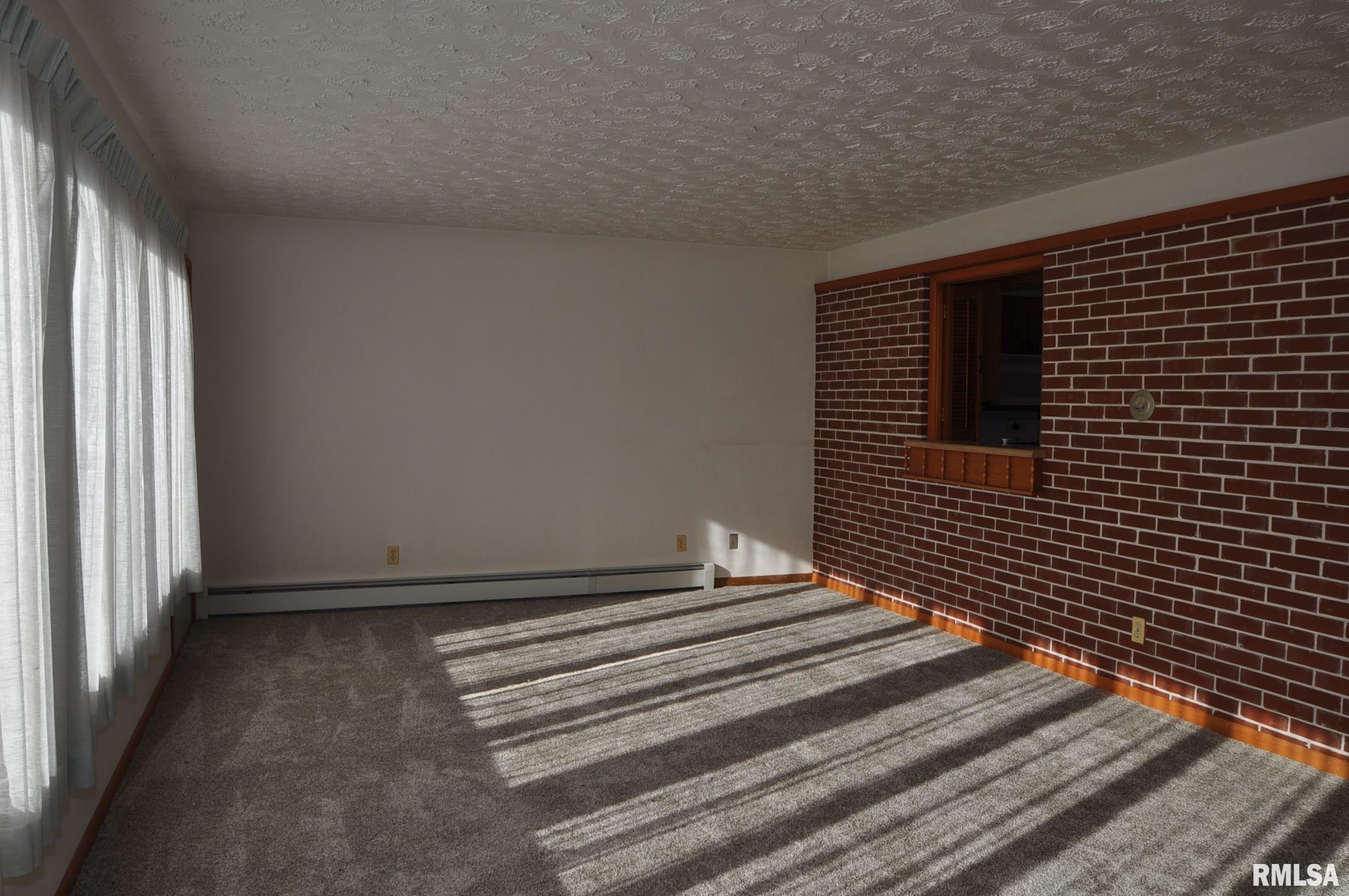 9502 Ridgewood Road Milan, IL 61264 - Photo 6 of 14 Gallery Image 6
