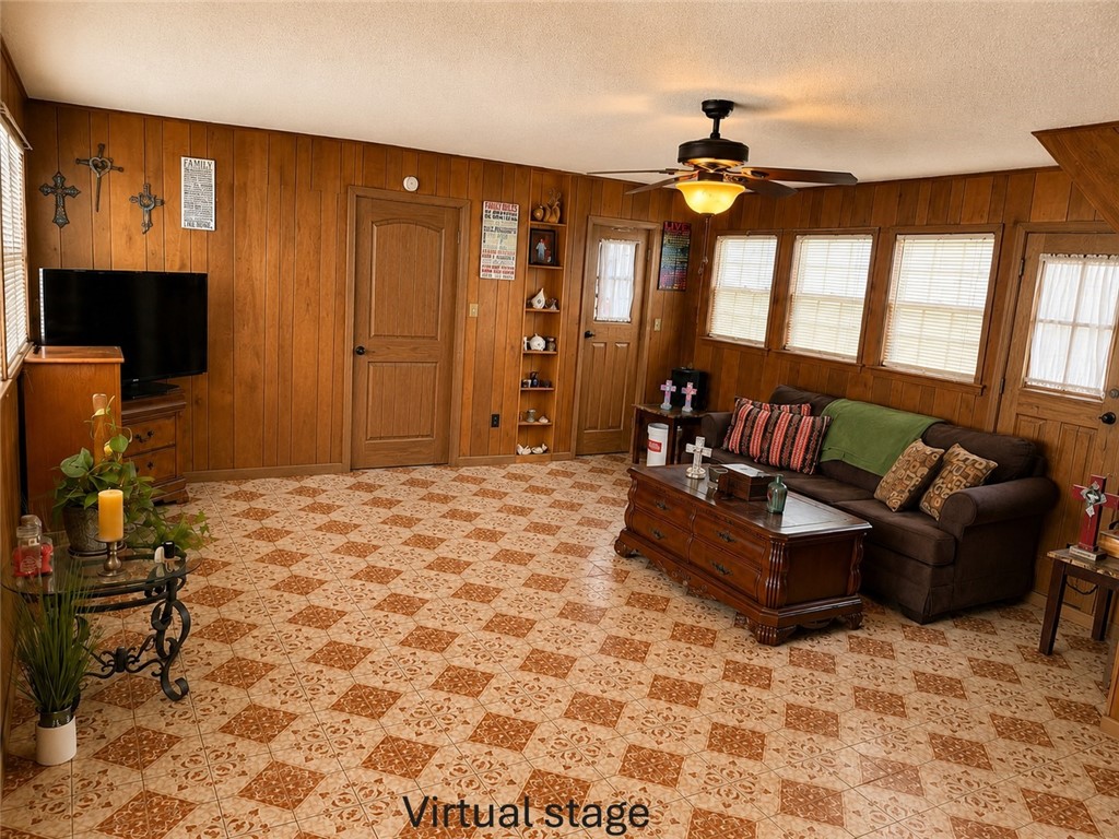 111 Dunbar Street Refugio, TX 78377 - Photo 8 of 23