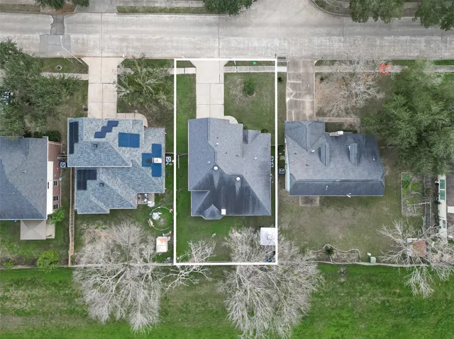 $379,900 | 14914 West Bend Drive, Houston, TX 77082