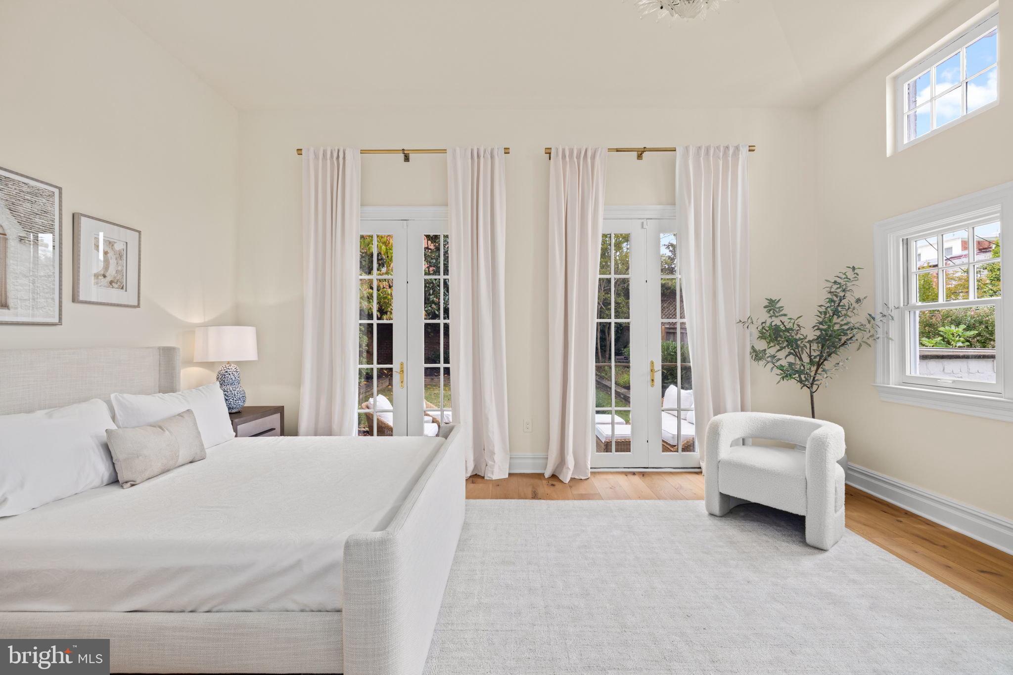 1234 33rd Street Northwest Washington, DC 20007 - Photo 9 of 20 Primary Bedroom