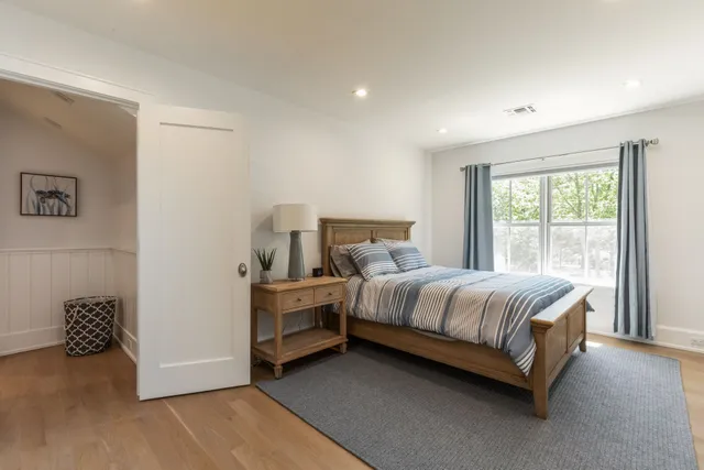 $75,000 | 7 Woodcrest Drive, East Hampton, NY 11937