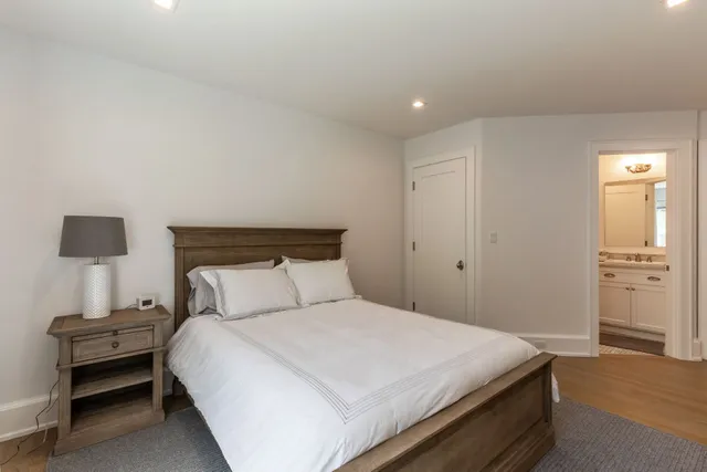 $75,000 | 7 Woodcrest Drive, East Hampton, NY 11937