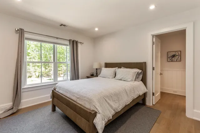 $75,000 | 7 Woodcrest Drive, East Hampton, NY 11937