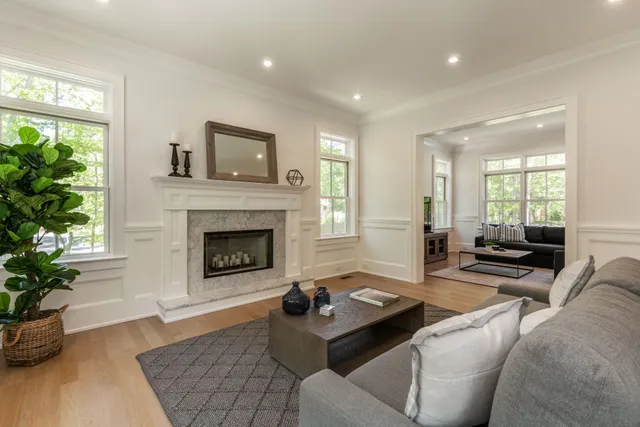 $75,000 | 7 Woodcrest Drive, East Hampton, NY 11937