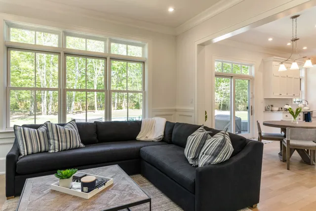 $75,000 | 7 Woodcrest Drive, East Hampton, NY 11937