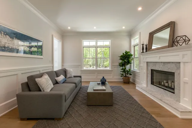 $75,000 | 7 Woodcrest Drive, East Hampton, NY 11937