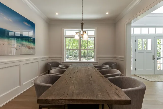 $75,000 | 7 Woodcrest Drive, East Hampton, NY 11937