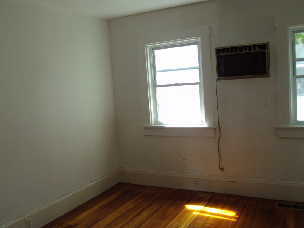 1698 North Shore Road Revere, MA 02151 - Photo 6 of 11