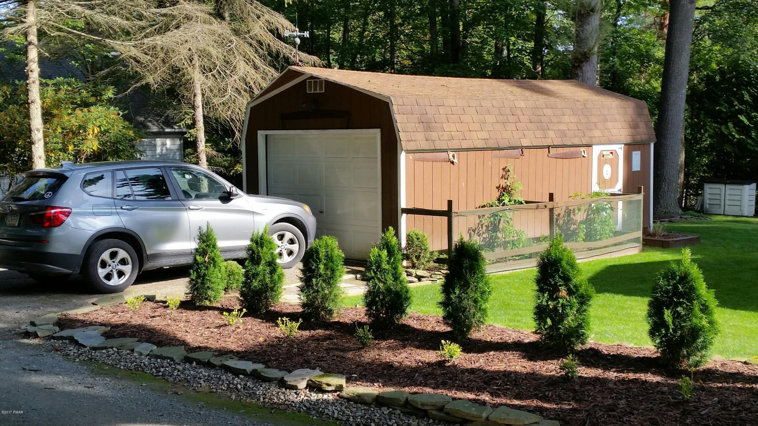 125 Terrace Road Tafton, PA 18464 - Photo 11 of 41 Detached garage