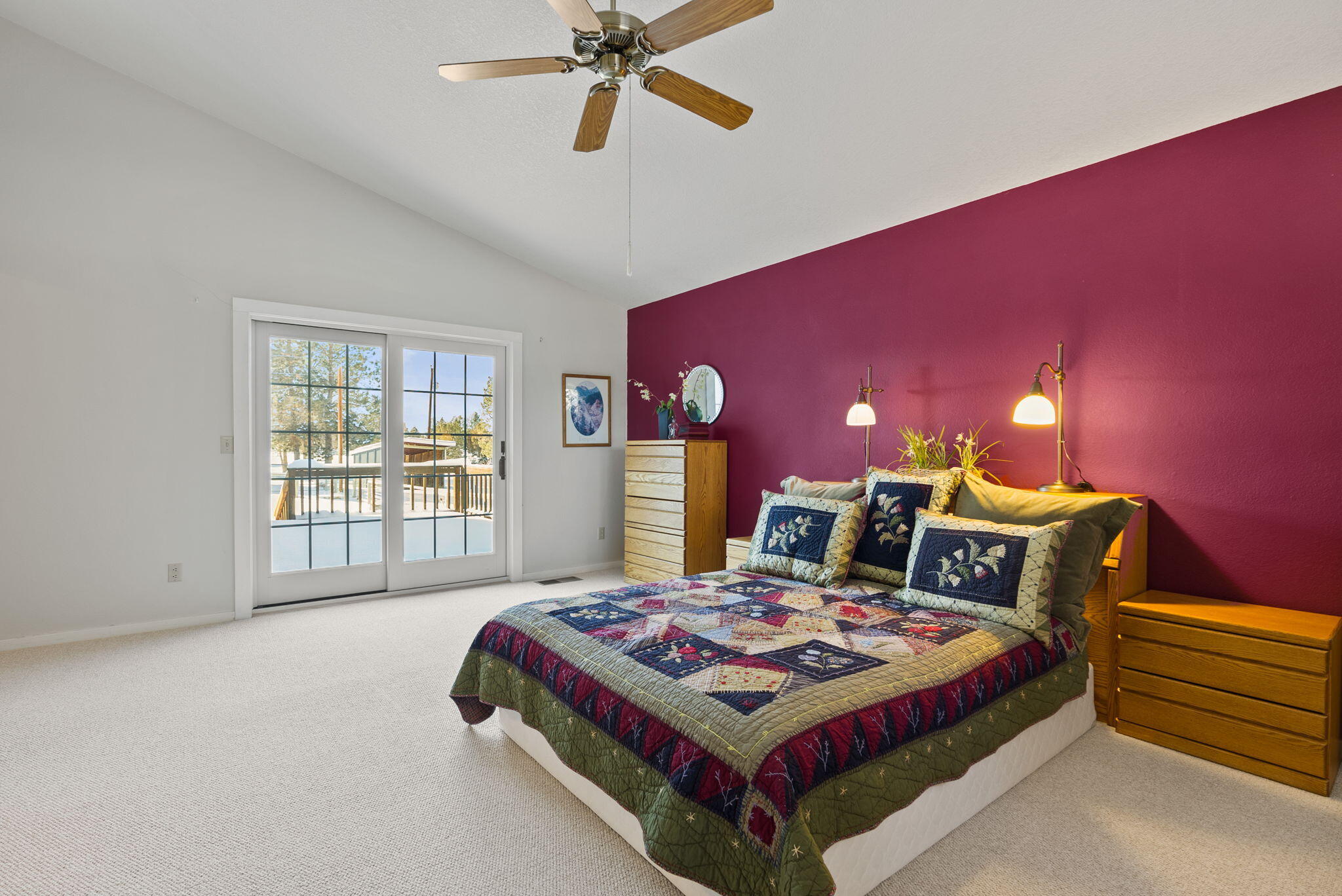 60365 Horse Butte Road Bend, OR 97702 - Photo 24 of 46 Primary Bedroom