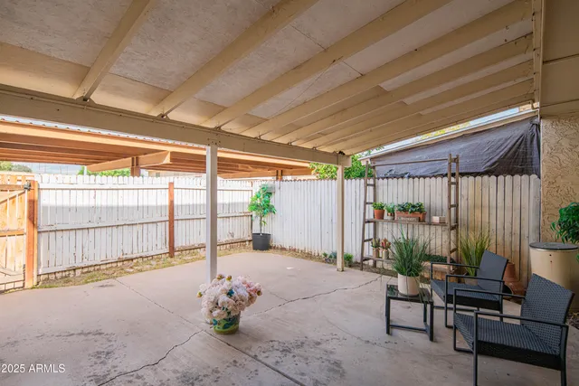 a view of outdoor space