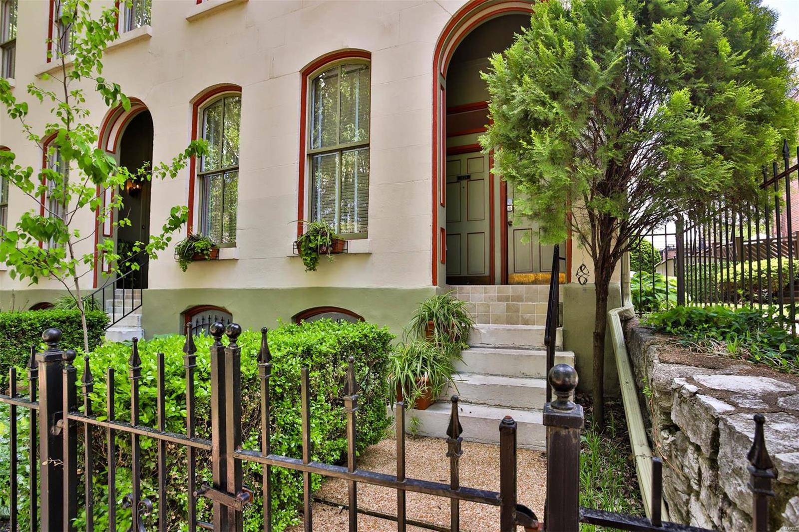 1828 Rutger Street, Unit A St. Louis, MO 63104 - Photo 4 of 41