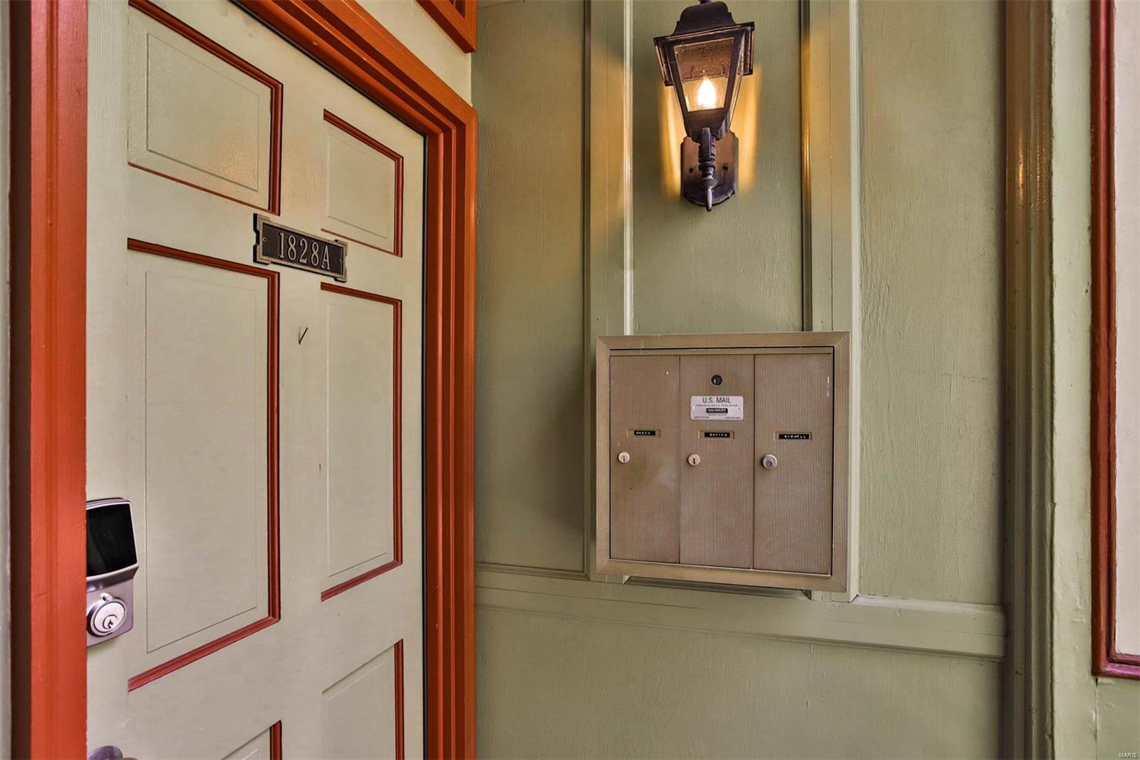 1828 Rutger Street, Unit A St. Louis, MO 63104 - Photo 5 of 41