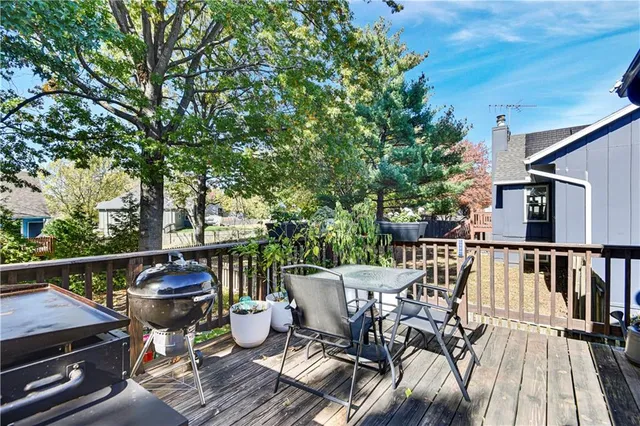 $359,900 | 12838 South Navaho Drive, Olathe, KS 66062