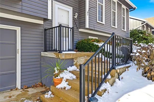 $359,900 | 12838 South Navaho Drive, Olathe, KS 66062