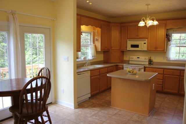 1695 Fairy Stone Park Road Ferrum, VA 24088 - Photo 6 of 33 Breakfast Area/Kitchen