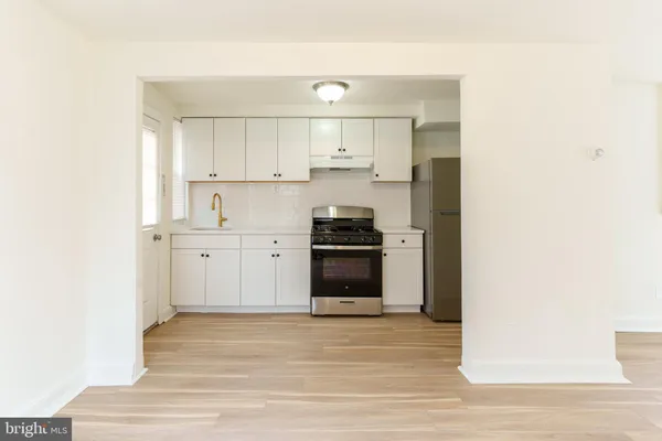 $2,050 | 101 East Camden Avenue, Unit 51, Moorestown, NJ 08057