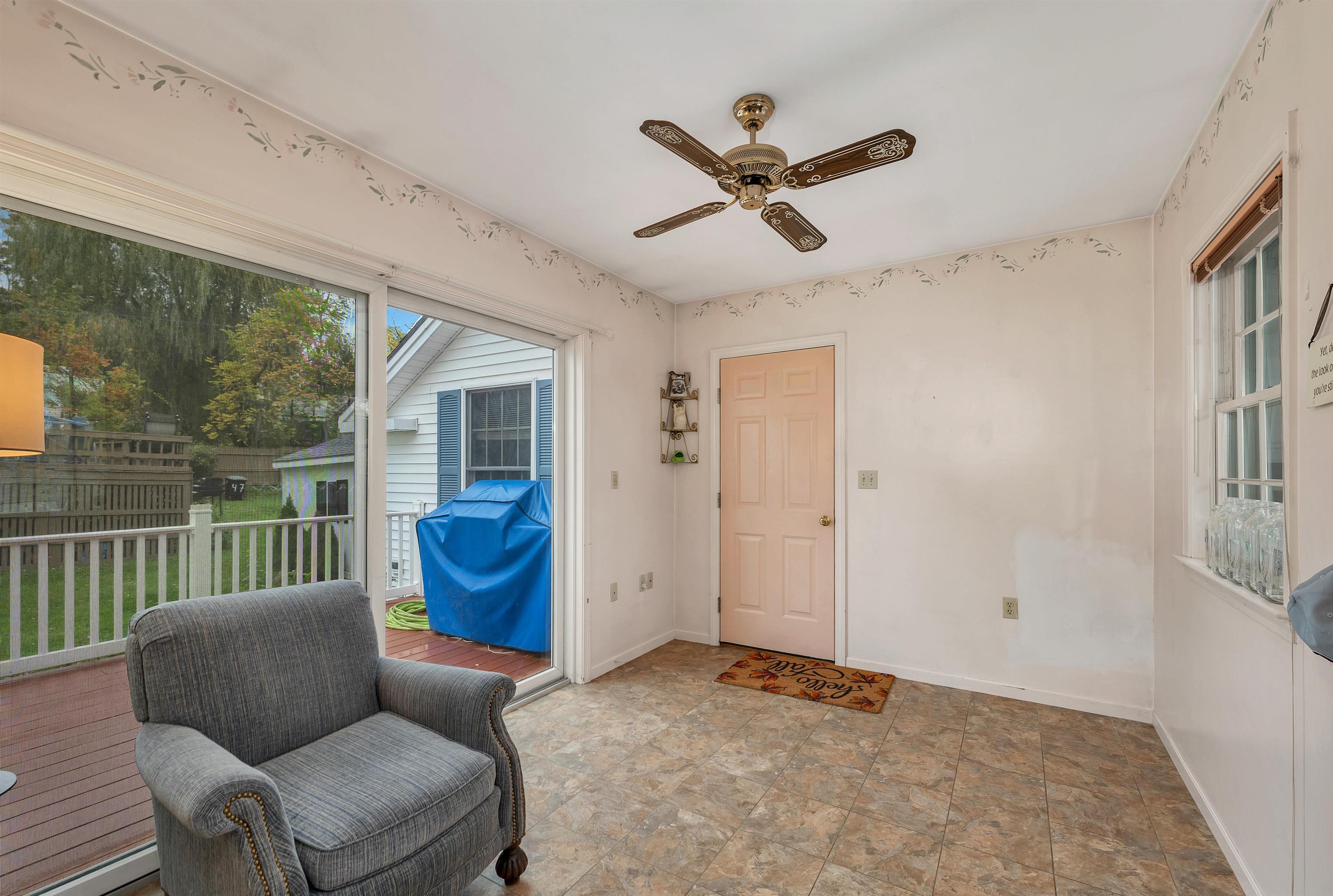 45 Pearl Street Franklin, NH 03235 - Photo 8 of 32