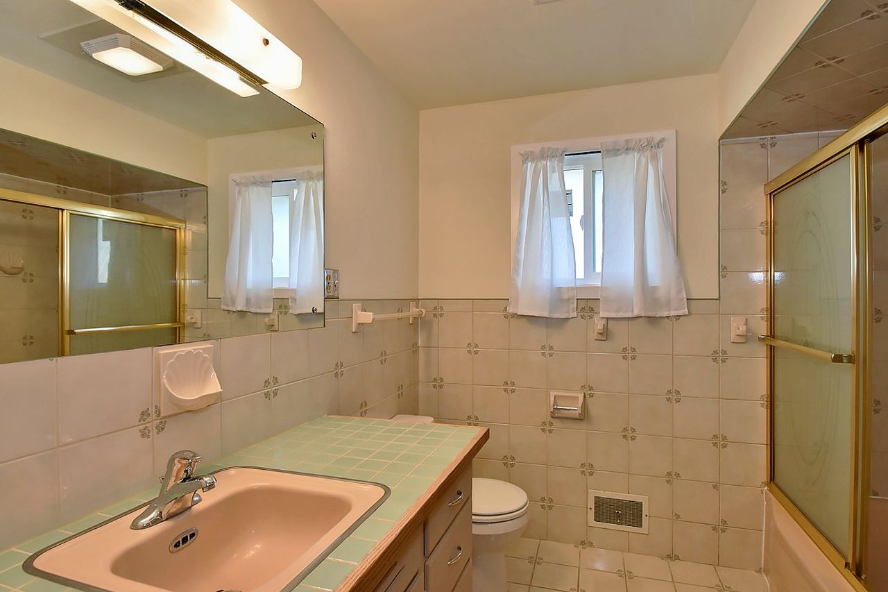 1722 South University Road Spokane Valley, WA 99206 - Photo 12 of 20 Gallery Image 12