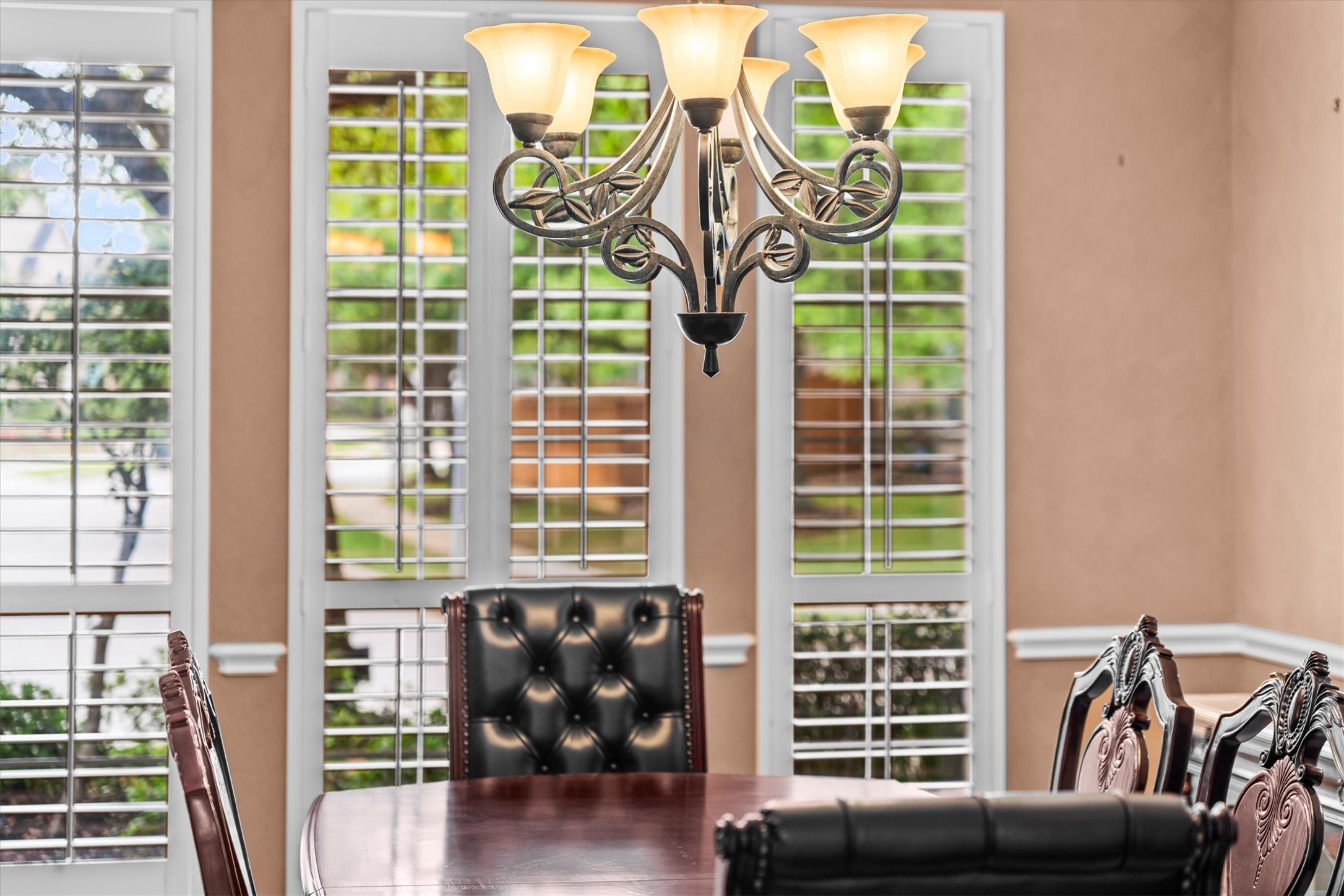 9822 Prairie Clover Lane Spring, TX 77379 - Photo 10 of 46 a view of a livingroom with furniture and windows