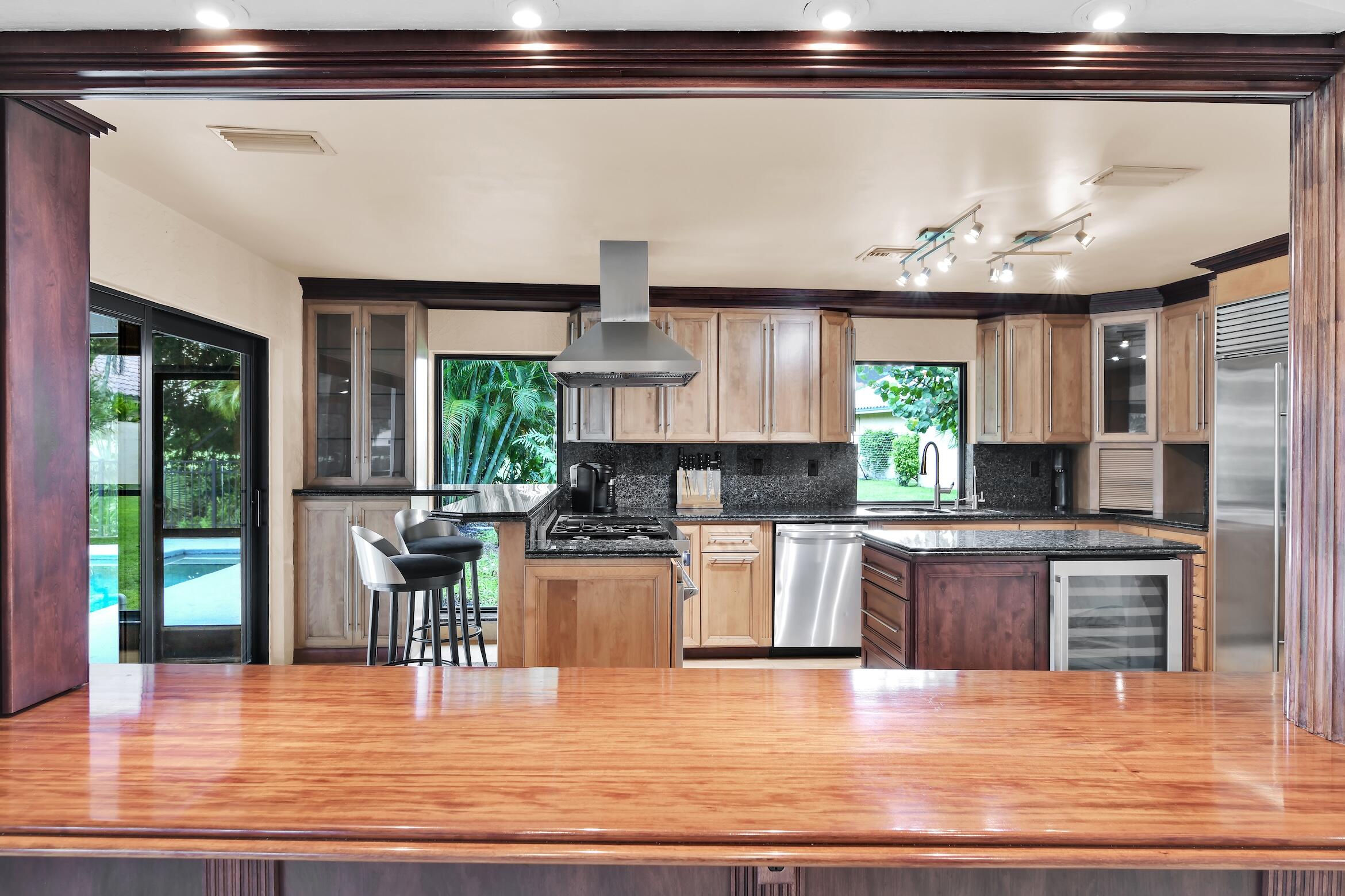 10397 Camelback Lane Boca Raton, FL 33498 - Photo 14 of 63 10397 Camelback Ln Boca Raton -60