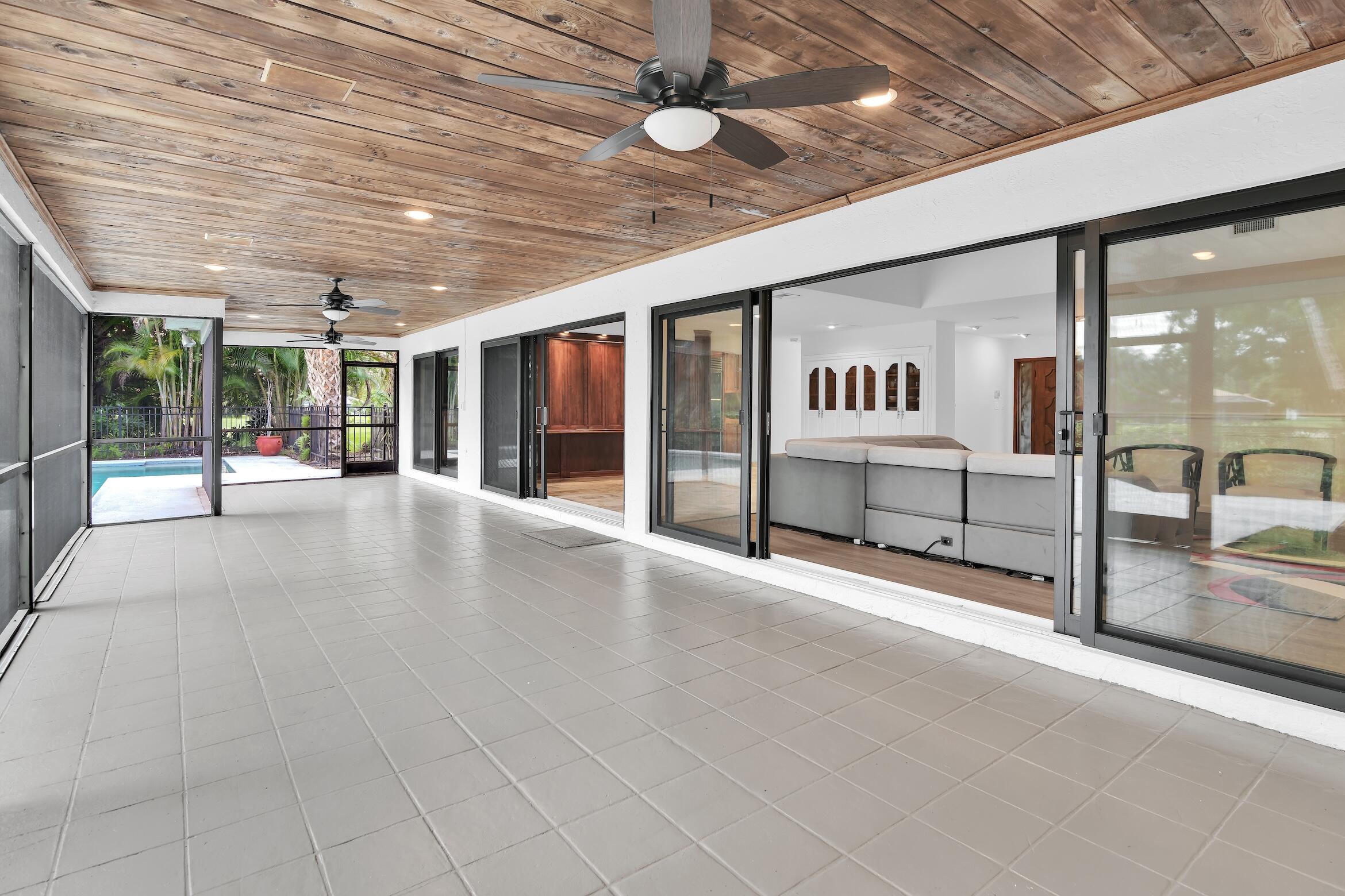 10397 Camelback Lane Boca Raton, FL 33498 - Photo 28 of 63 10397 Camelback Ln Boca Raton -34