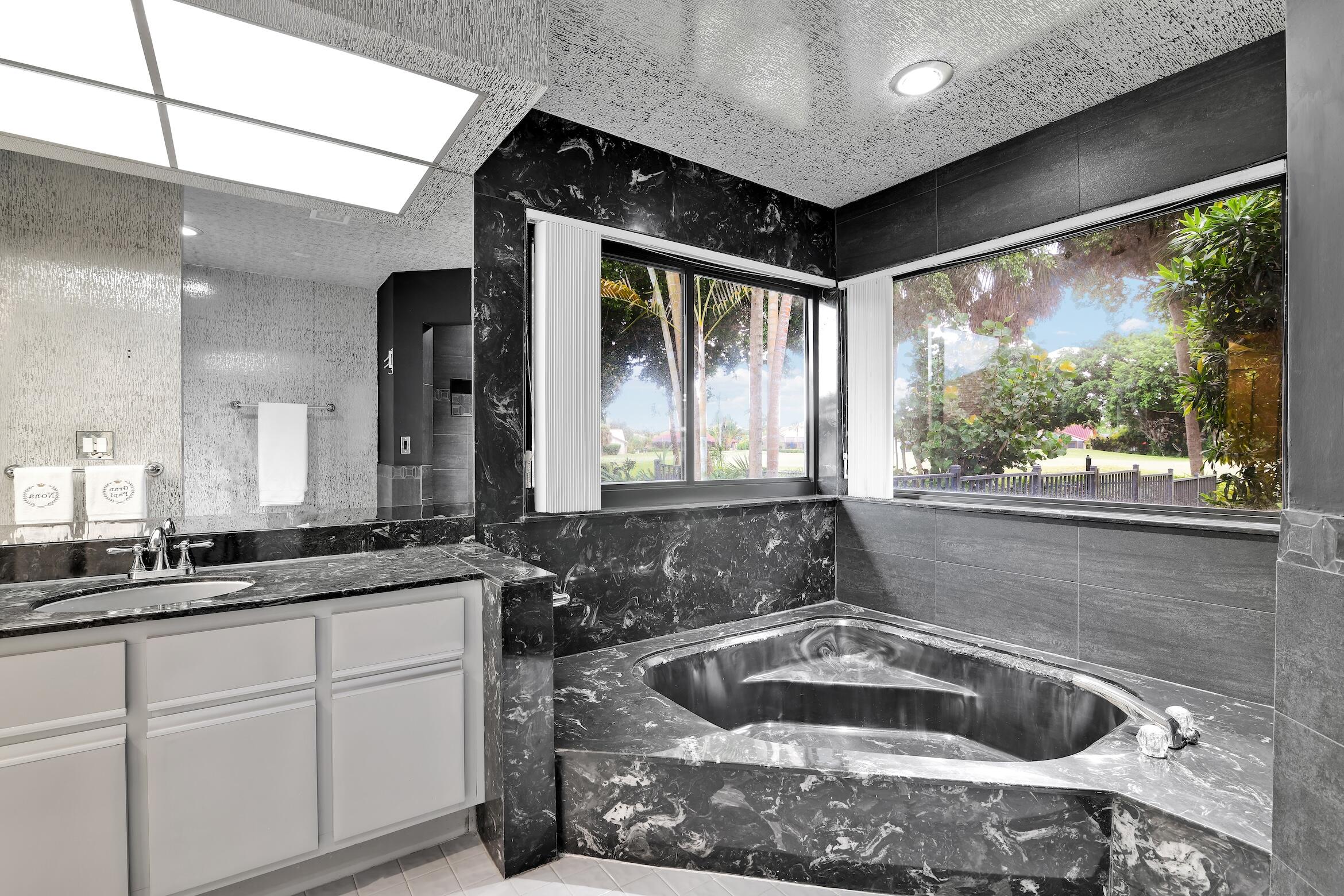 10397 Camelback Lane Boca Raton, FL 33498 - Photo 36 of 63 10397 Camelback Ln Boca Raton -80