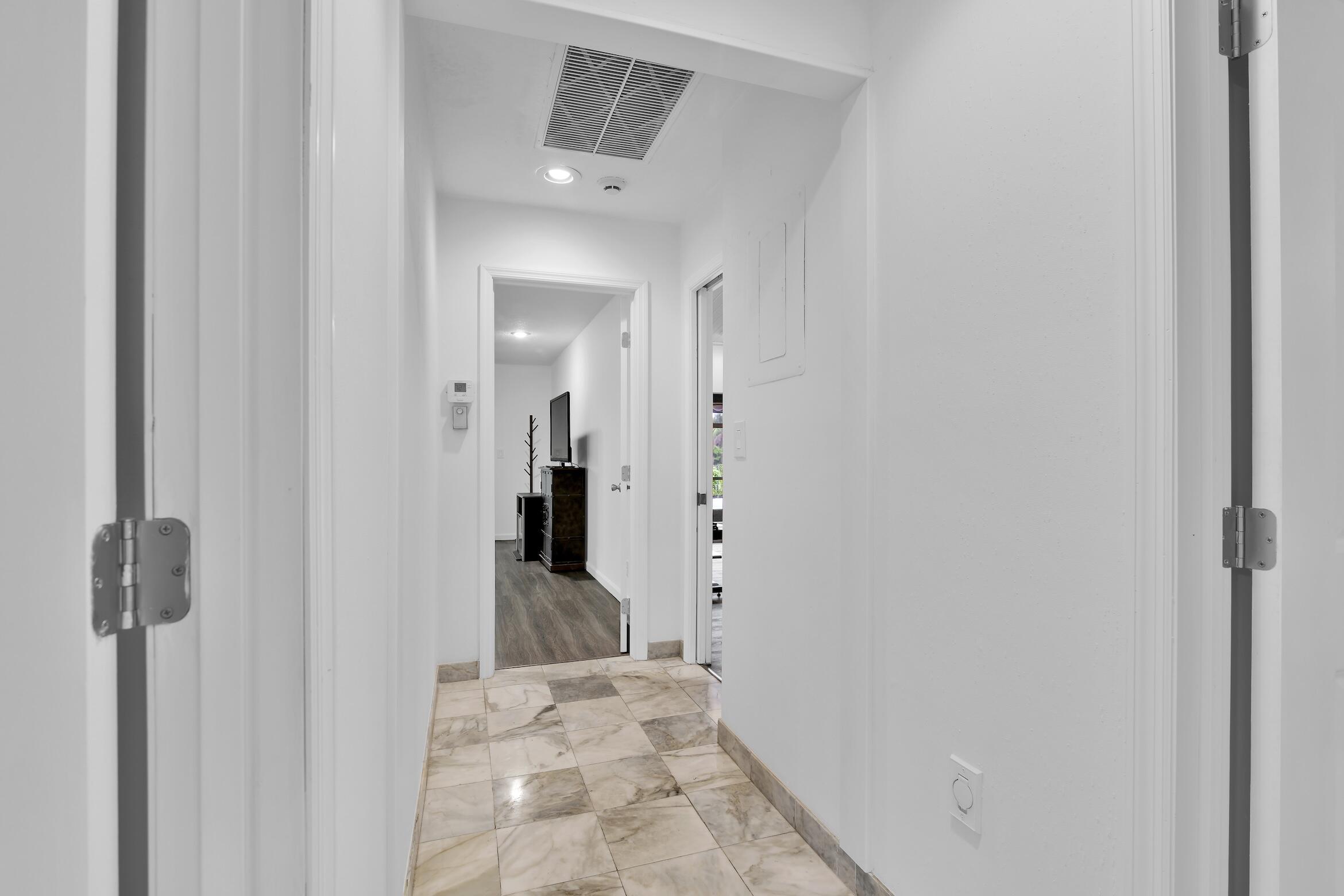 10397 Camelback Lane Boca Raton, FL 33498 - Photo 39 of 63 10397 Camelback Ln Boca Raton -68