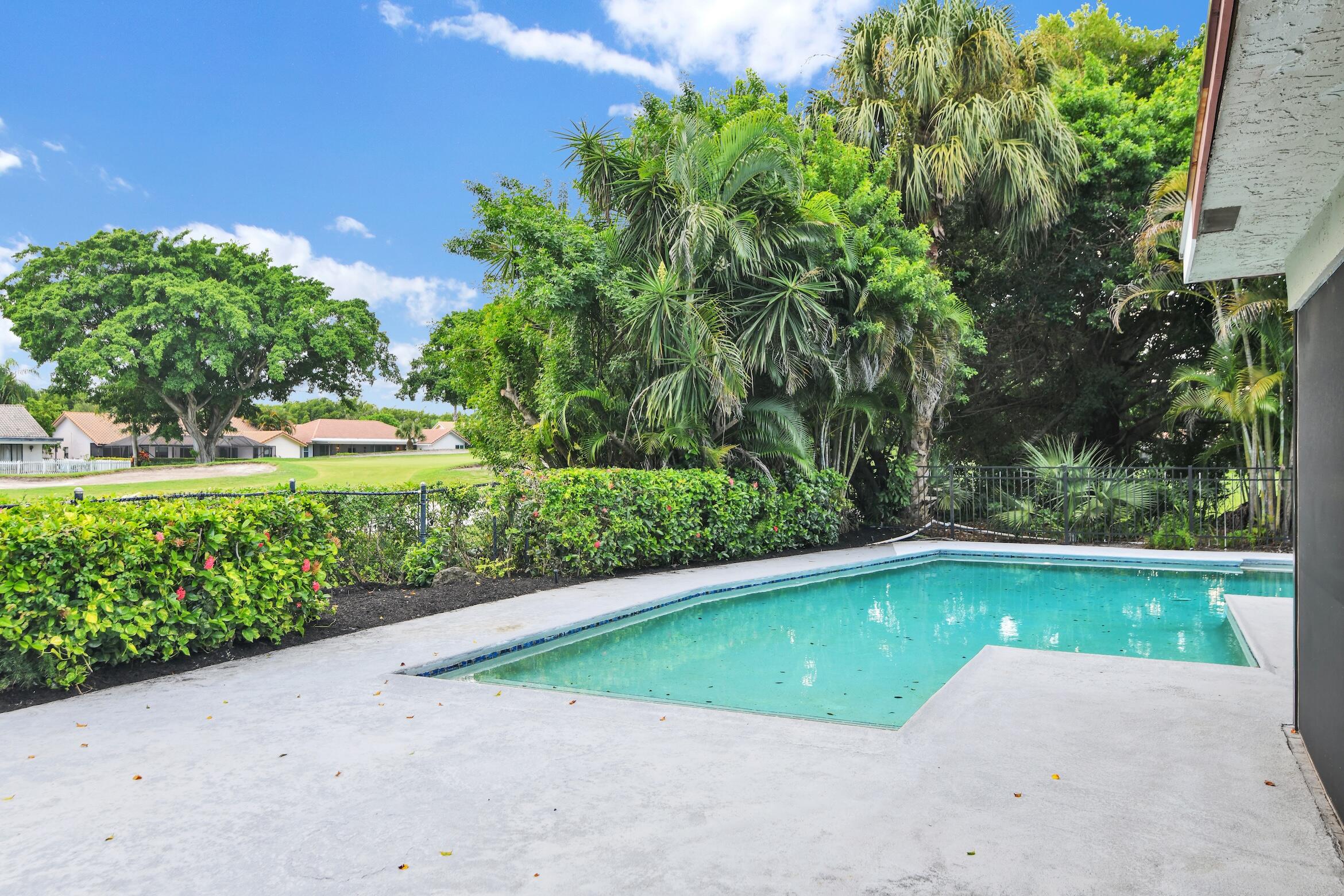 10397 Camelback Lane Boca Raton, FL 33498 - Photo 9 of 63 10397 Camelback Ln Boca Raton -54