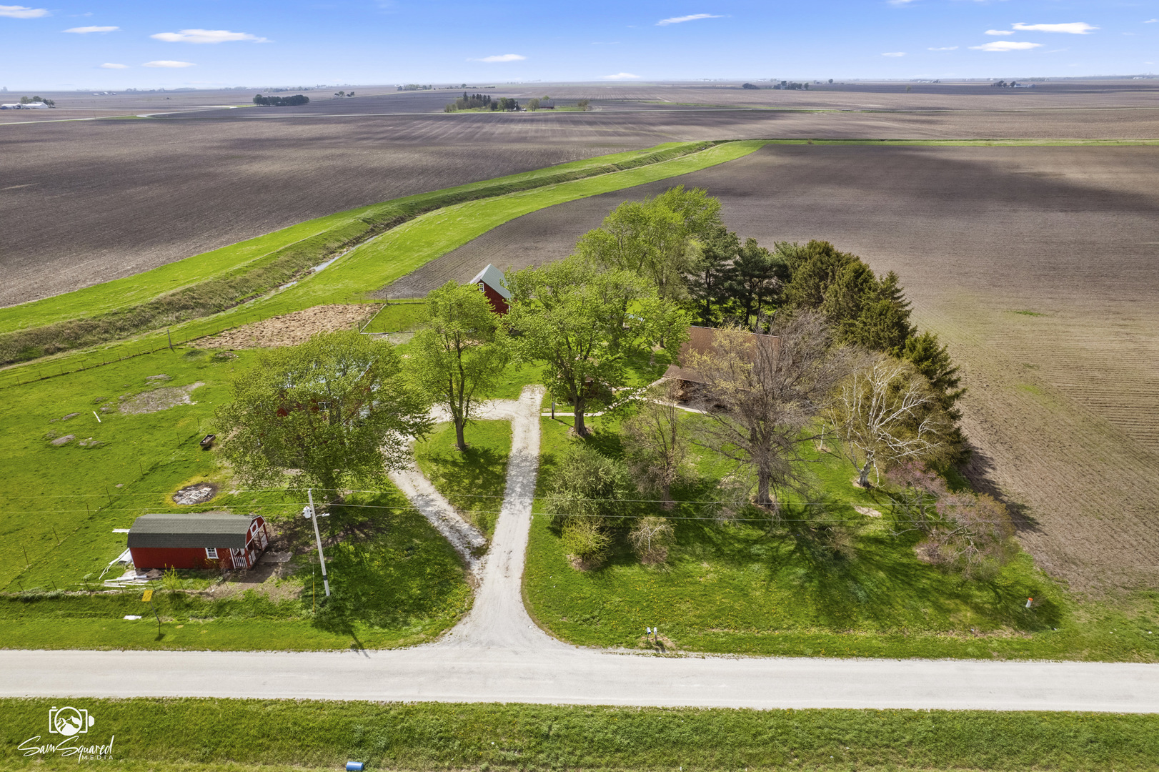 1235 North 1450 East Road Onarga, IL 60955 - Photo 13 of 34 a view of a lake