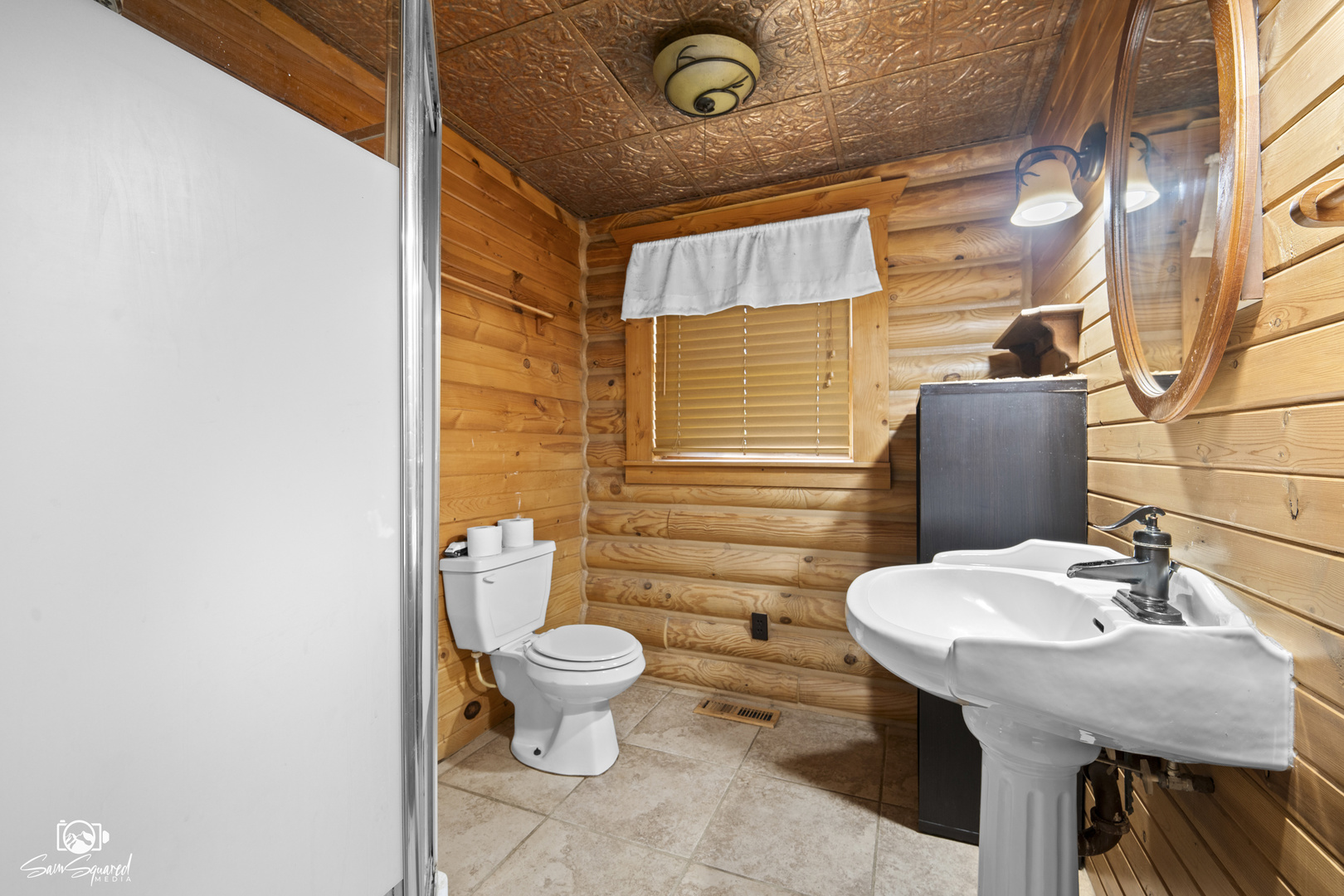 1235 North 1450 East Road Onarga, IL 60955 - Photo 25 of 34 a bathroom with a sink and a mirror