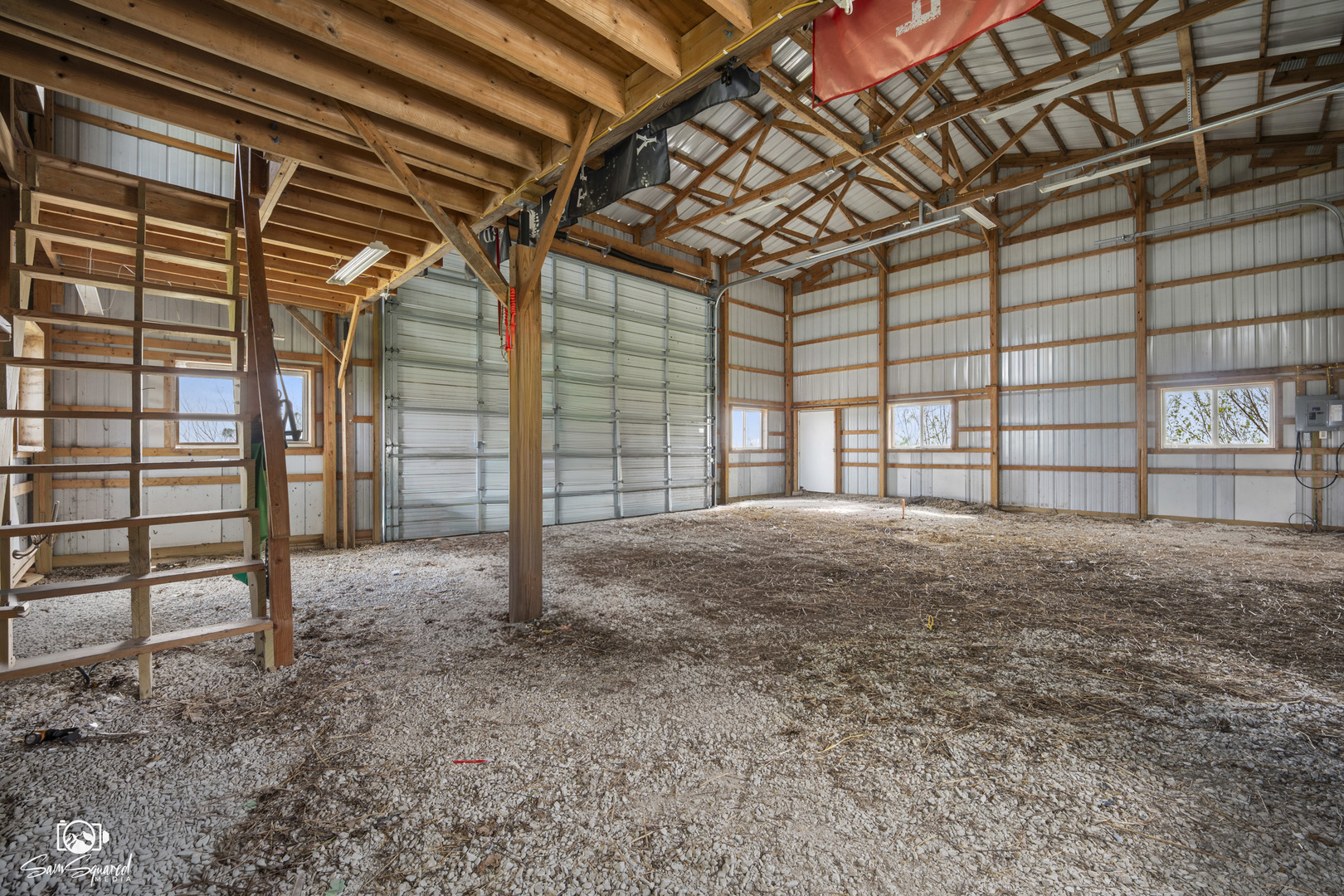 1235 North 1450 East Road Onarga, IL 60955 - Photo 33 of 34 a view of empty room with wooden walls