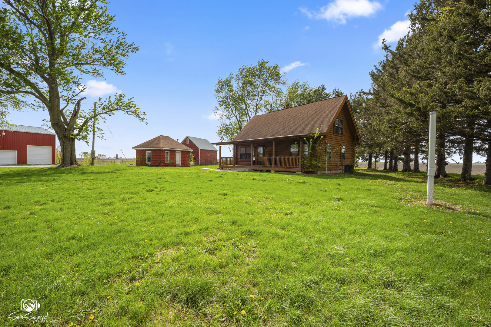 1235 North 1450 East Road Onarga, IL 60955 - Photo 4 of 34 a view of a house with a yard