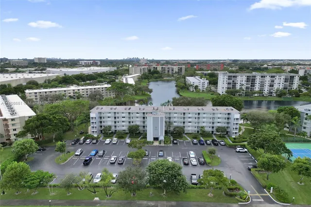 $248,800 | 2220 North Cypress Bend Drive, Unit 310, Pompano Beach, FL 33069