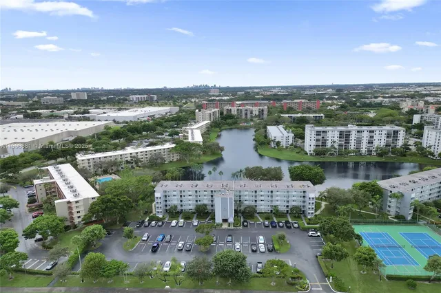 $248,800 | 2220 North Cypress Bend Drive, Unit 310, Pompano Beach, FL 33069