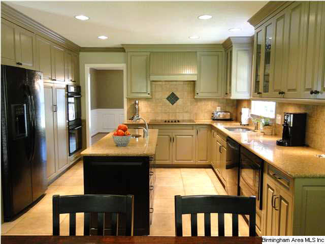 4960 Spring Rock Road Mountain Brook, AL 35223 - Photo 4 of 31