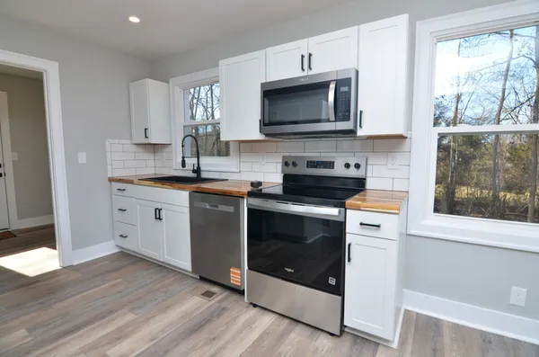 $2,000 | 2506 Halls Hill Pike, Murfreesboro, TN 37130
