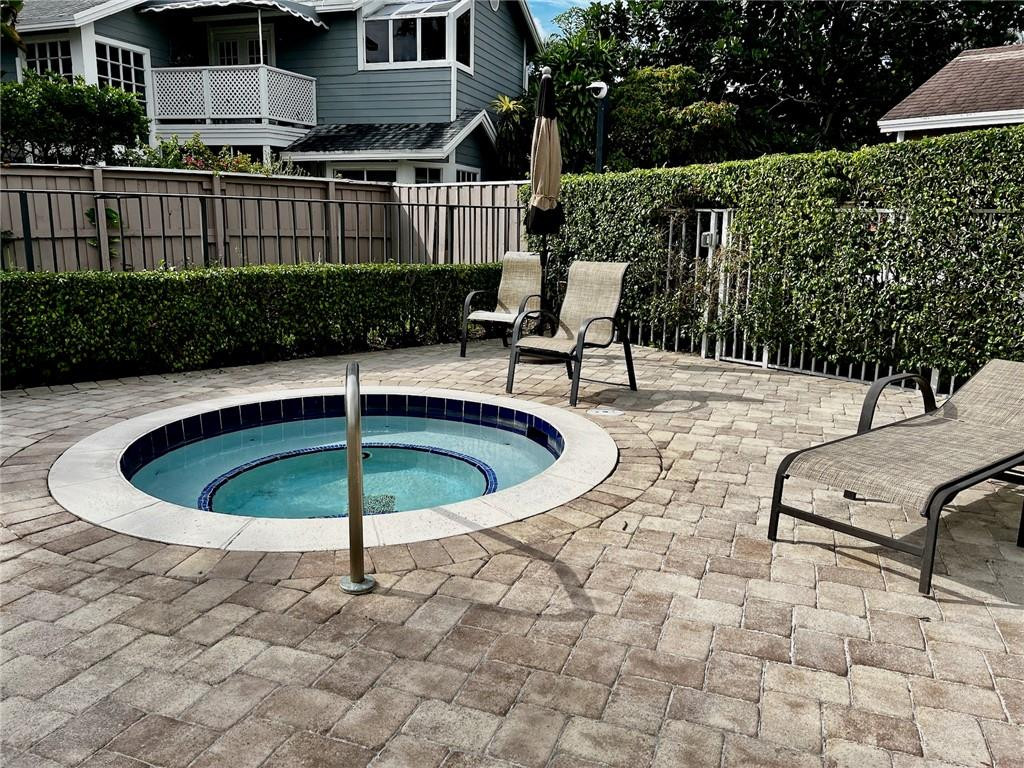 21420 Tudor Drive Boca Raton, FL 33431 - Photo 19 of 22 Community whirlpool