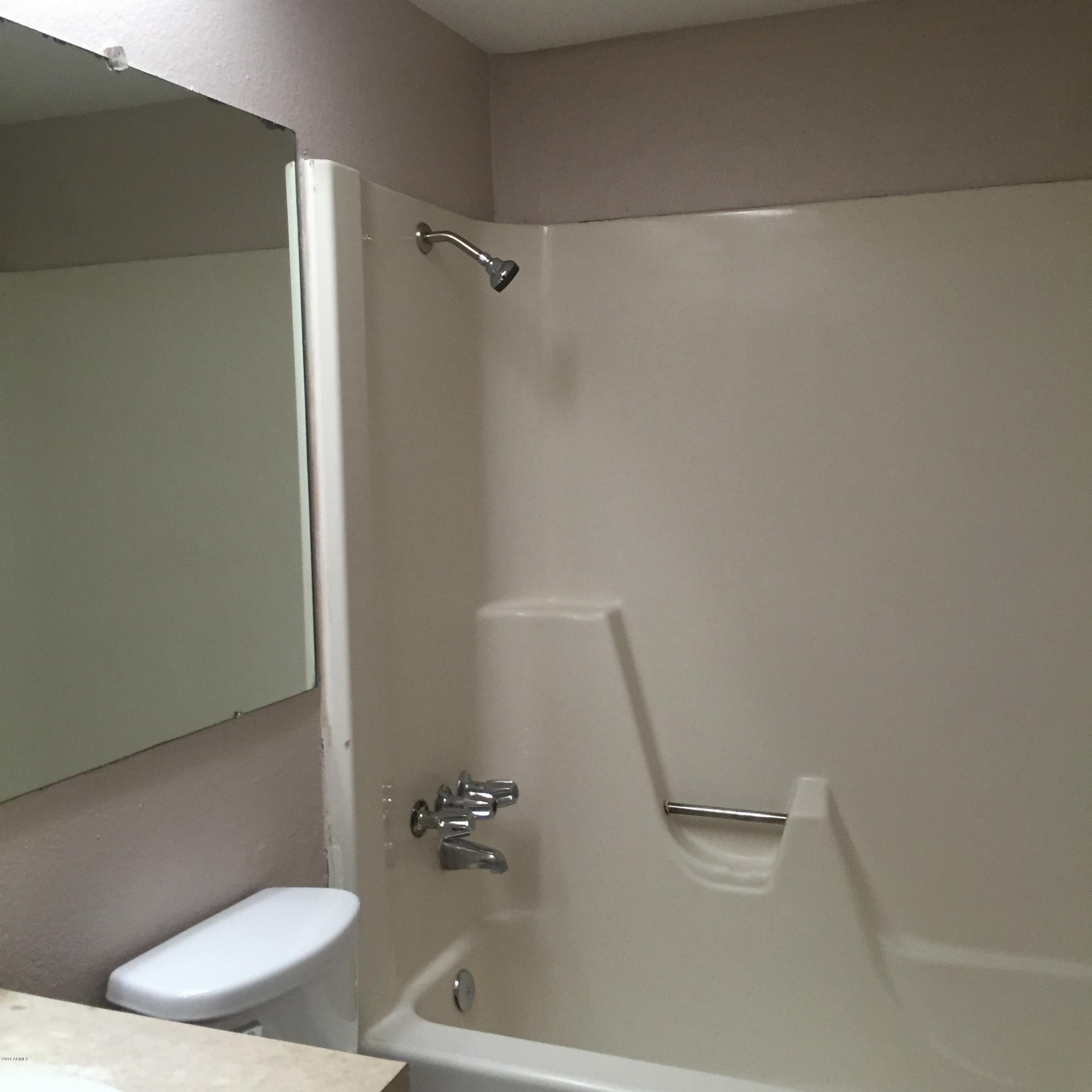 9002 West Roma Avenue Phoenix, AZ 85037 - Photo 20 of 33 PHOENIX 9002 014