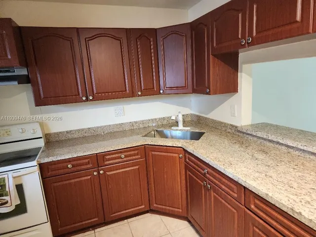 $1,800 | 1700 Northwest 58th Terrace, Unit 1R, Sunrise, FL 33313