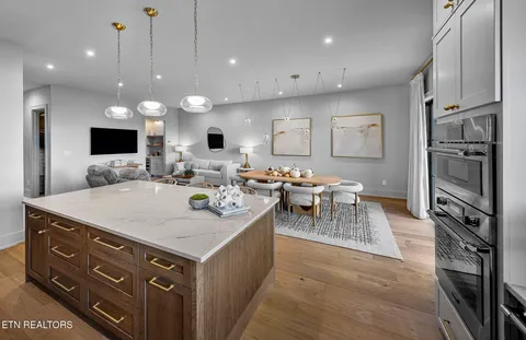 $1,590,000 | 9430 Horizon Drive, Knoxville, TN 37922