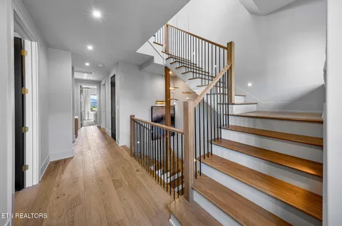 $1,590,000 | 9430 Horizon Drive, Knoxville, TN 37922