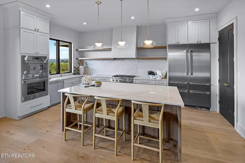$1,590,000 | 9430 Horizon Drive, Knoxville, TN 37922