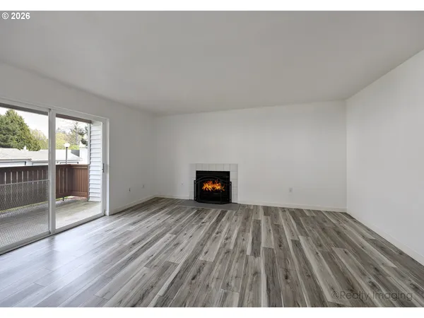 $249,900 | 10690 Southwest Davies Road, Beaverton, OR 97008