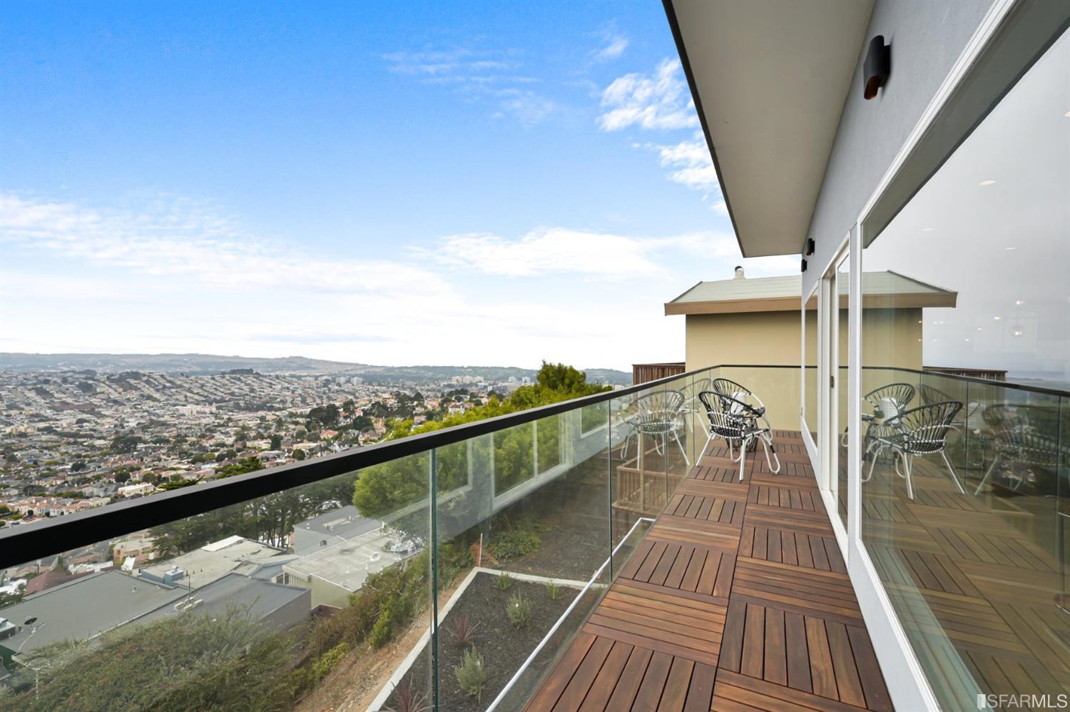 464 Lansdale Avenue San Francisco, CA 94127 - Photo 15 of 61 a view of balcony with seating space